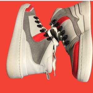 SALE!!! Vince Camuto High Top Mixed Material Sneakers